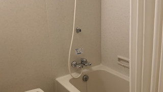 ツインルーム シングルベッド 2 台 喫煙可