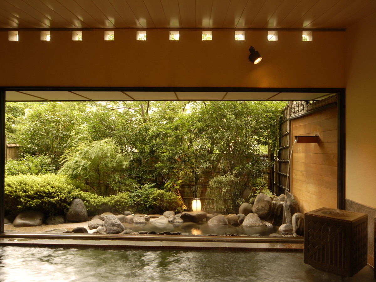 川のせせらぎを聞きながら静かに過ごせる3481232