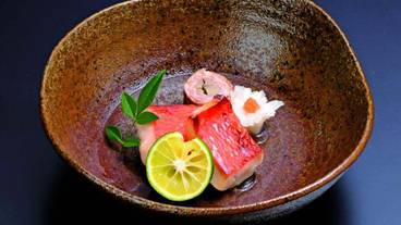 旅館のお食事処 / 40