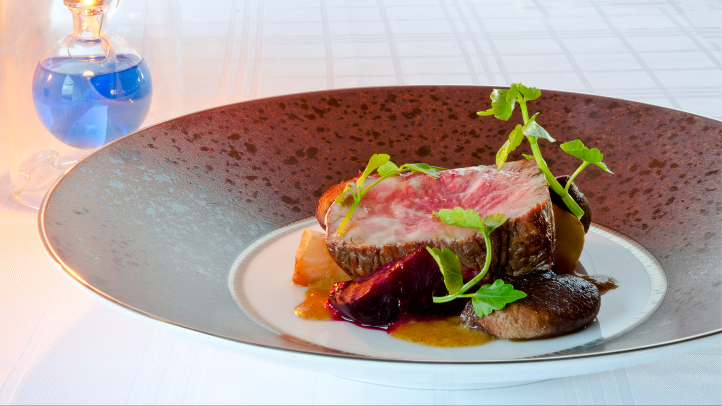 「アクア ダイニング」料理