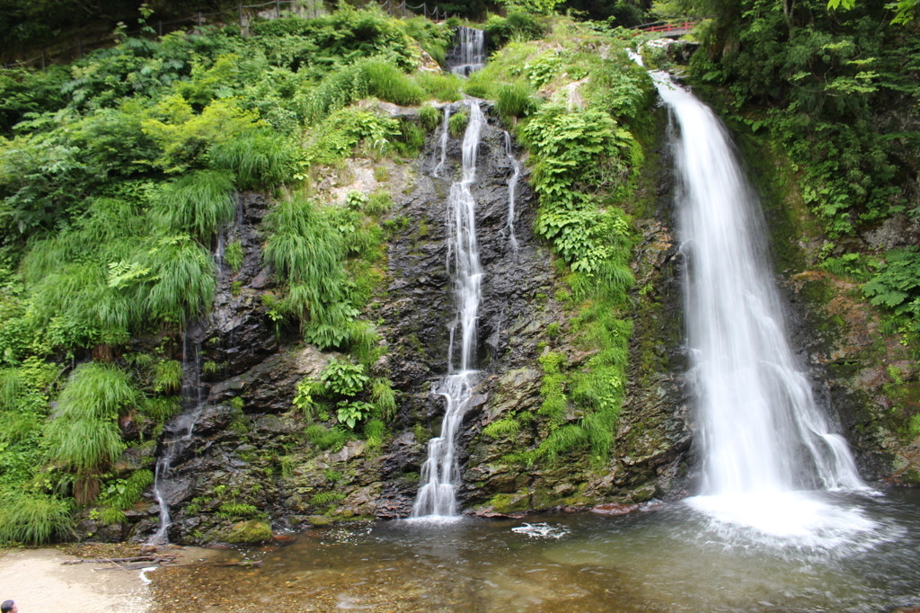 レトロモダンな街並みが素敵4026186