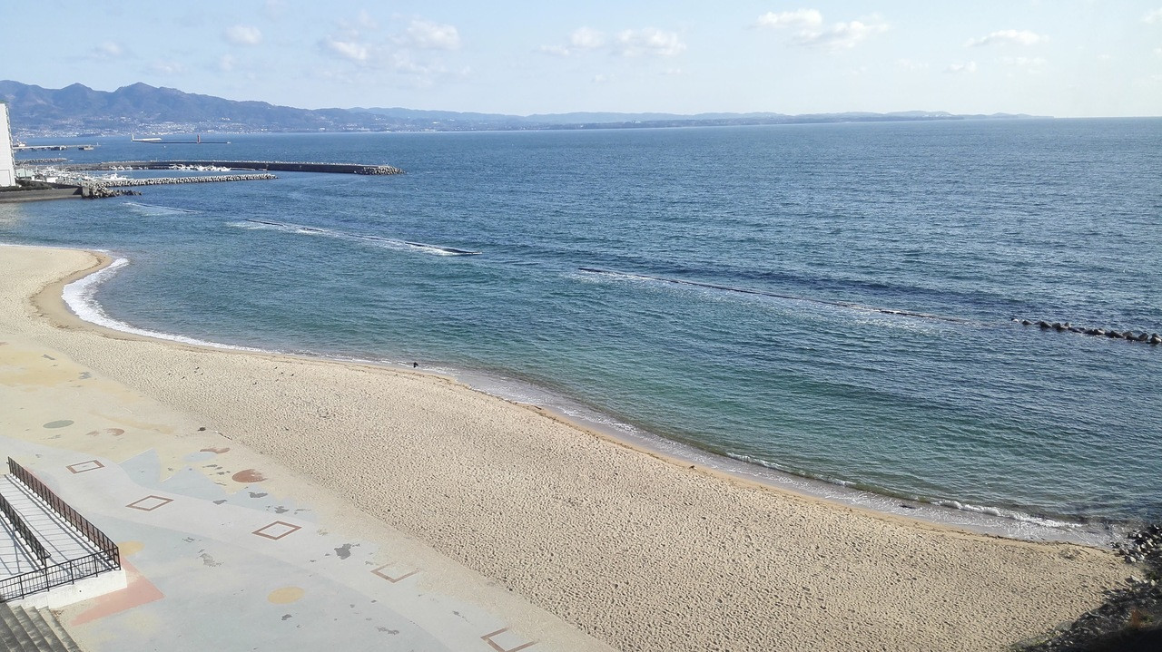 ビーチが目の前！潮騒に癒される一日を過ごしましょ3947429