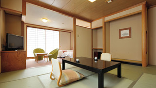 御坂館(禁煙)【コンフォート和洋室】和室10畳+ベッドルーム