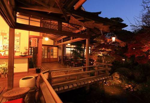 修善寺温泉 国の登録文化財の宿 新井旅館（静岡県 旅館） / 1