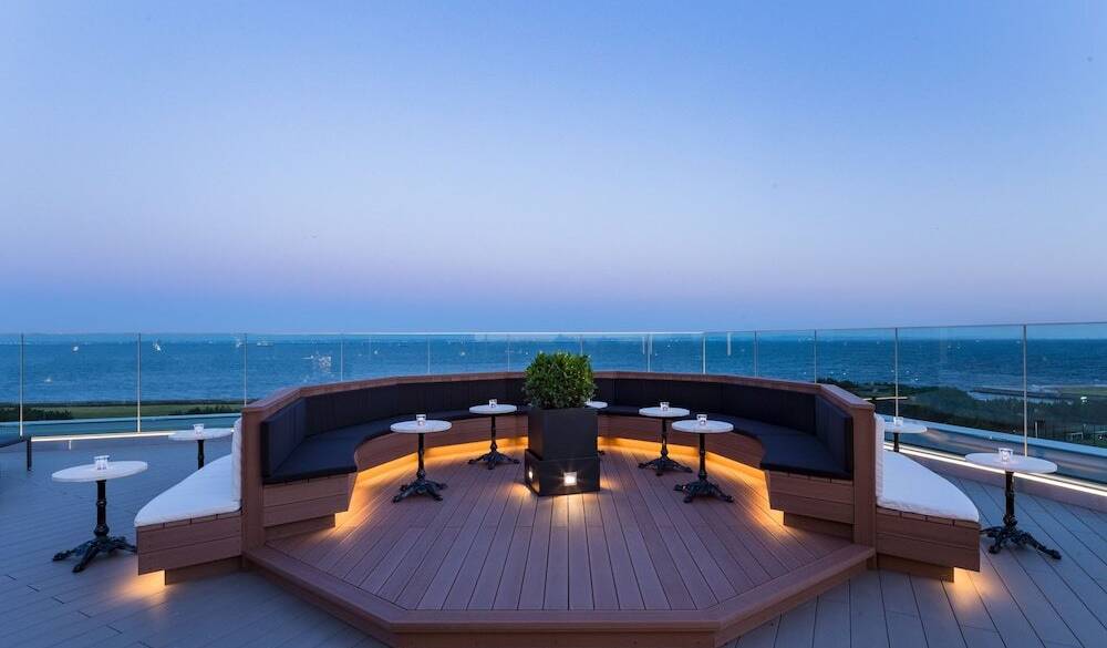 ルーフトップバー① / 1