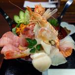 これぞ魚介の宝石箱！盛り過ぎ海鮮丼で人気の「野口鮮魚店」へ行こう♪