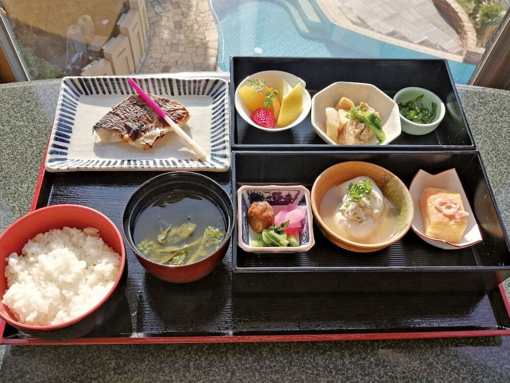 朝食のおいしい宿に泊まって、充実の江ノ島ステイを3925438