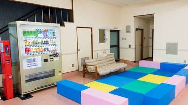 ロビーラウンジ / 9