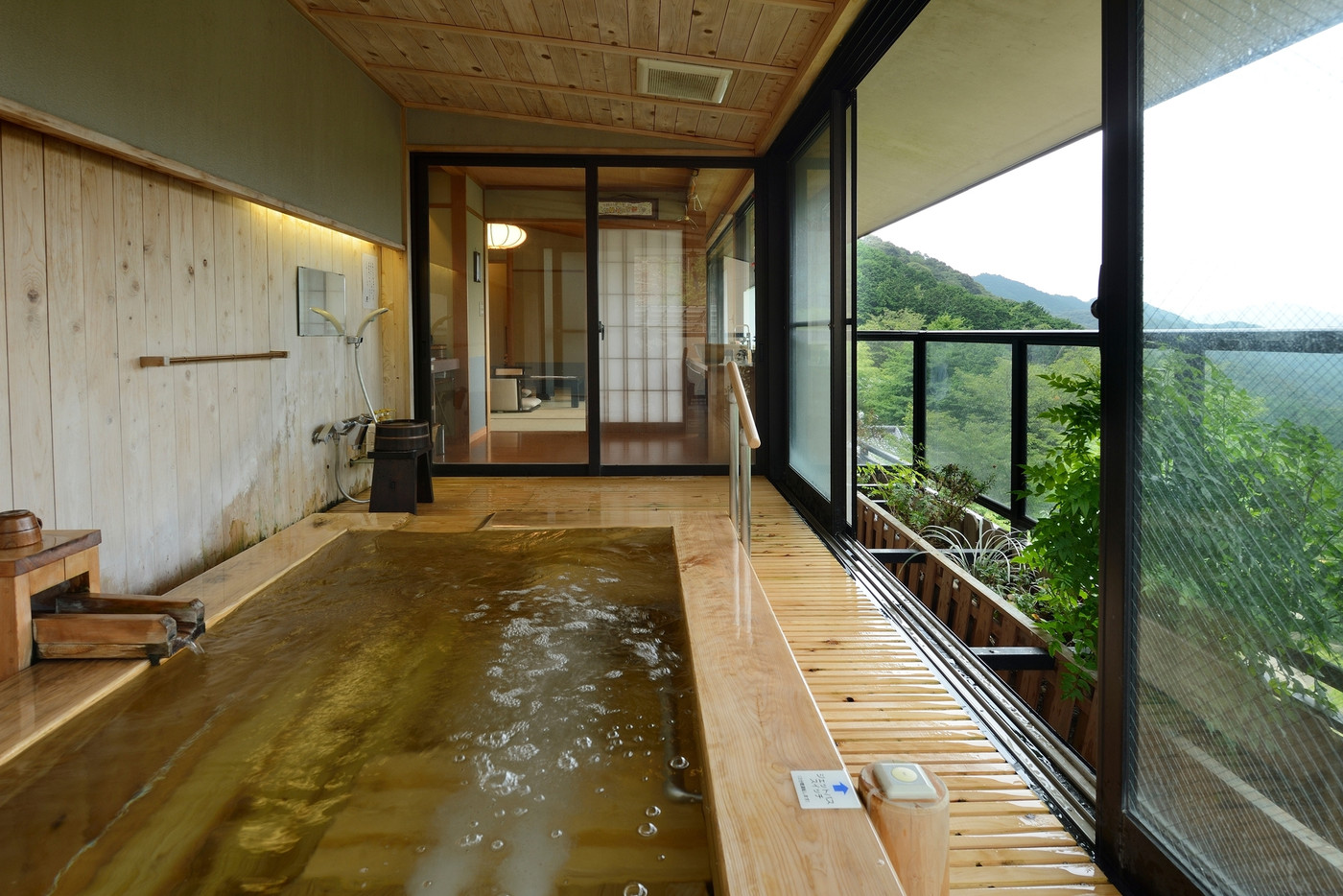 飲泉もできる自家源泉で、体の中から癒されて3658746