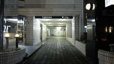 駐車場 / 12