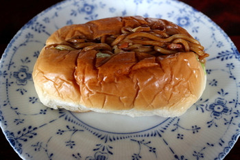 「サンモリッツ名花堂」料理 590871 焼きそばパン