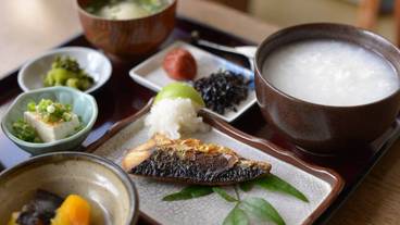 食事・飲み物 / 6