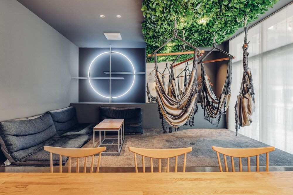 ロビーラウンジ