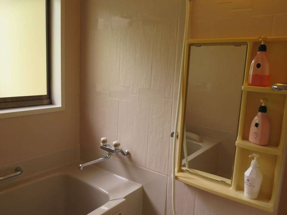 バスルームのシャワー