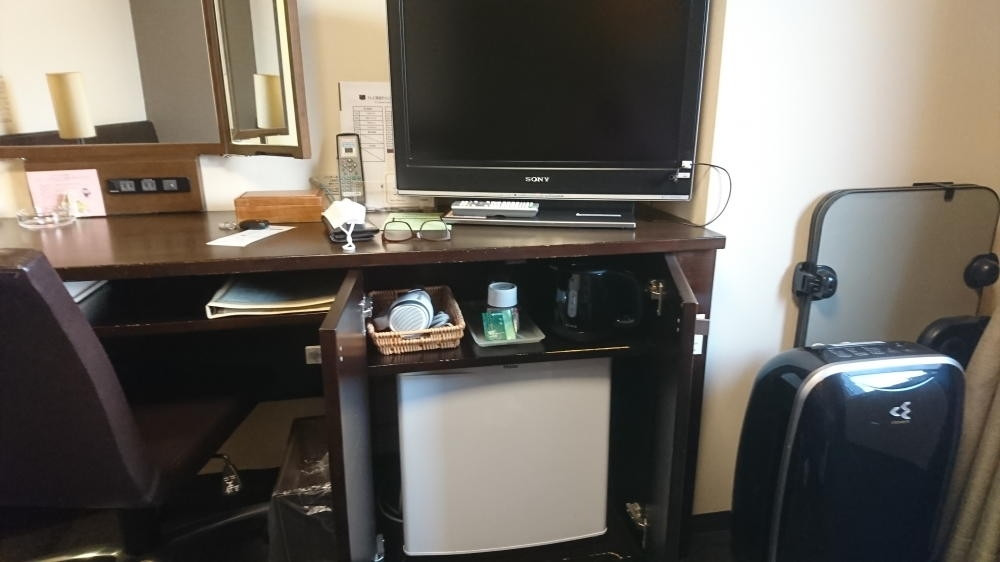 机、TV、冷蔵庫、空気清浄機があります