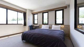 【源泉かけ流し温泉内湯】山側ダブルルーム（禁煙）