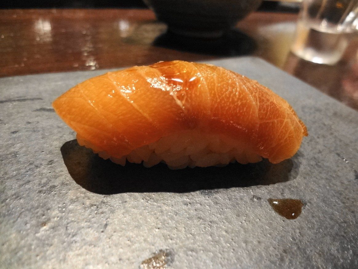 「すし 喜邑」料理 687190 かじき（50日熟成）
