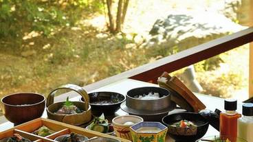 食事・飲み物 / 10