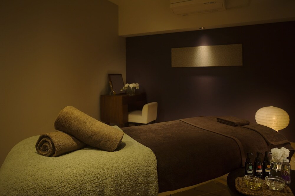 静かな別荘地に佇む高級ホテルでラグジュアリーなひとときを4021992