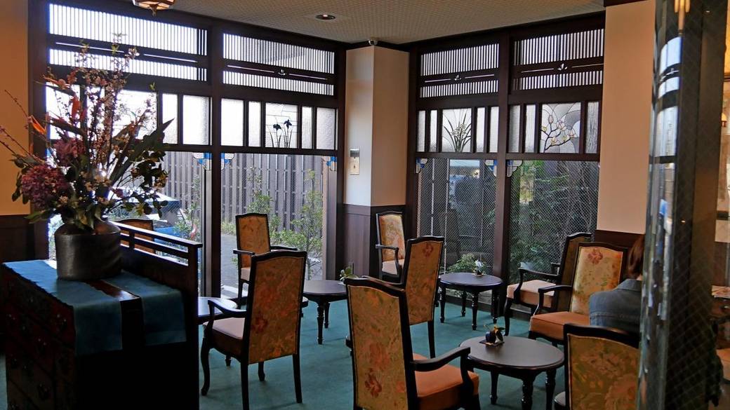 アットホームな
旅館に到着 / 4