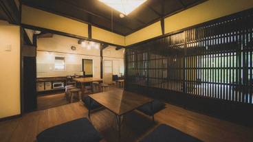 客室内のダイニングエリア / 3