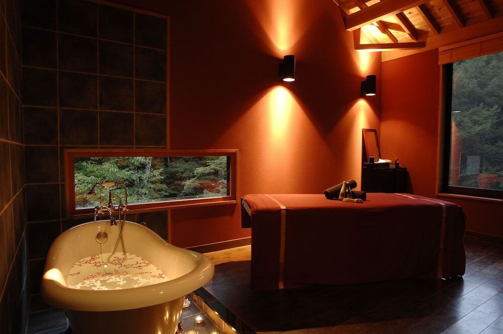 トリートメントルーム ナツラ①