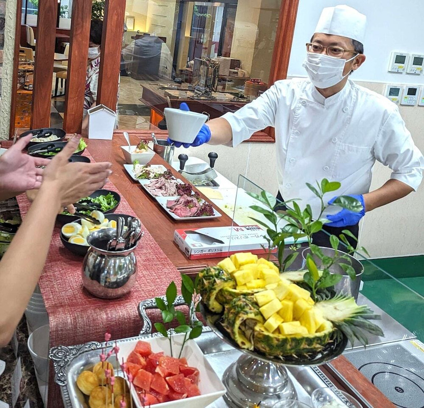 朝食ビュッフェ