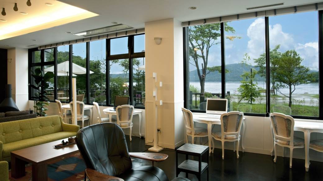 別棟トゥラノ館のロビー / 4