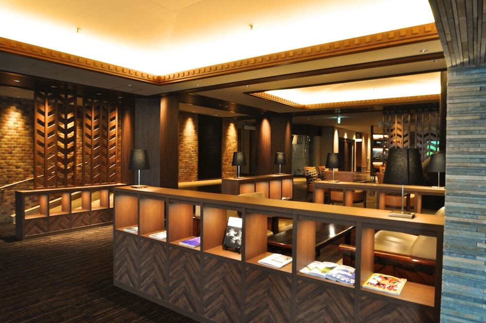 ロビーラウンジ