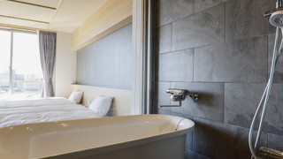 [湖側] 23年3月リニューアル - コンフォートツインルーム 禁煙