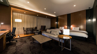 ジュニア スイート 喫煙可プロジェクター付き 3名様利用