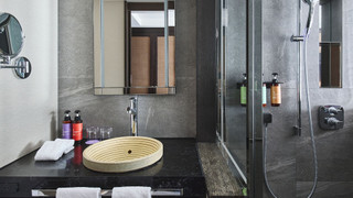 クラシック ルーム クイーンベッド 1 台 眺望なし 禁煙