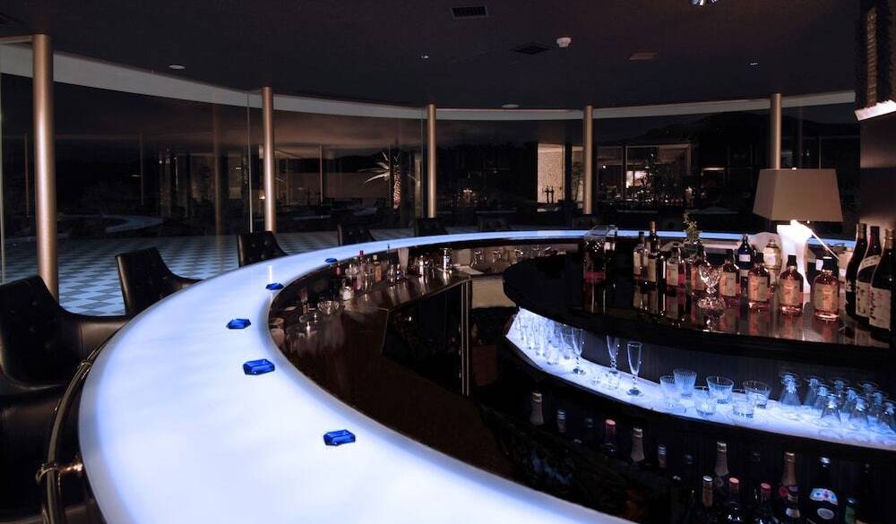 「てぃんがーら」の内観 / 2