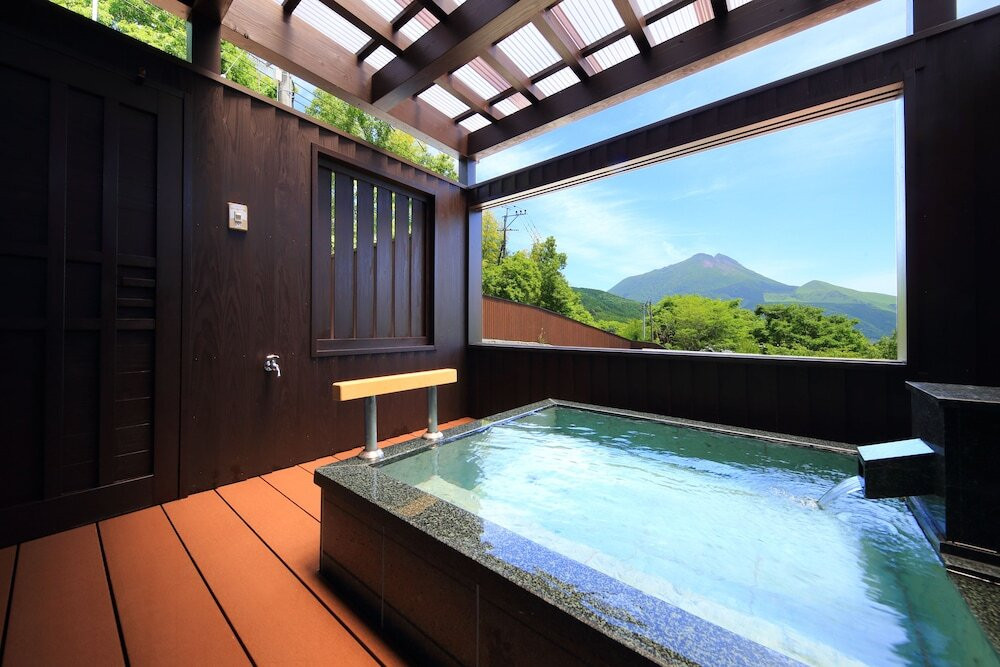 花由エリア 離れCタイプ 露天風呂