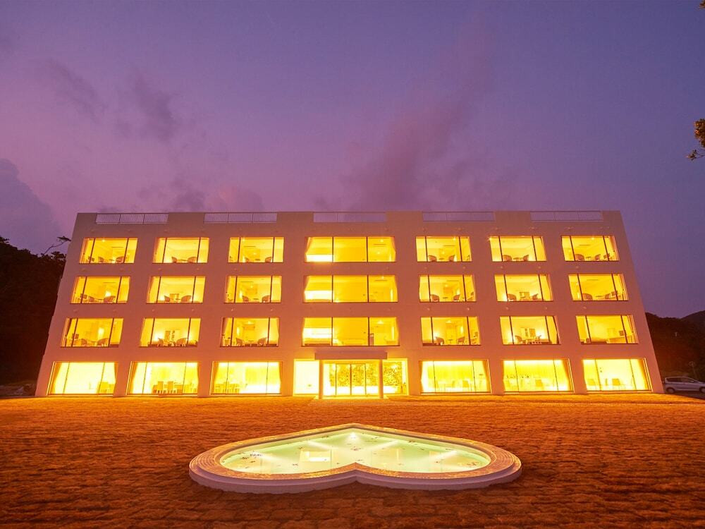 鹿児島最南端の温泉リゾート3476348