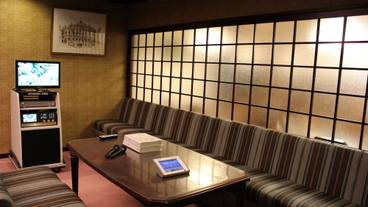 カラオケ ルーム / 16