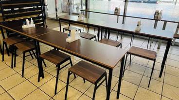 朝食スペース / 4