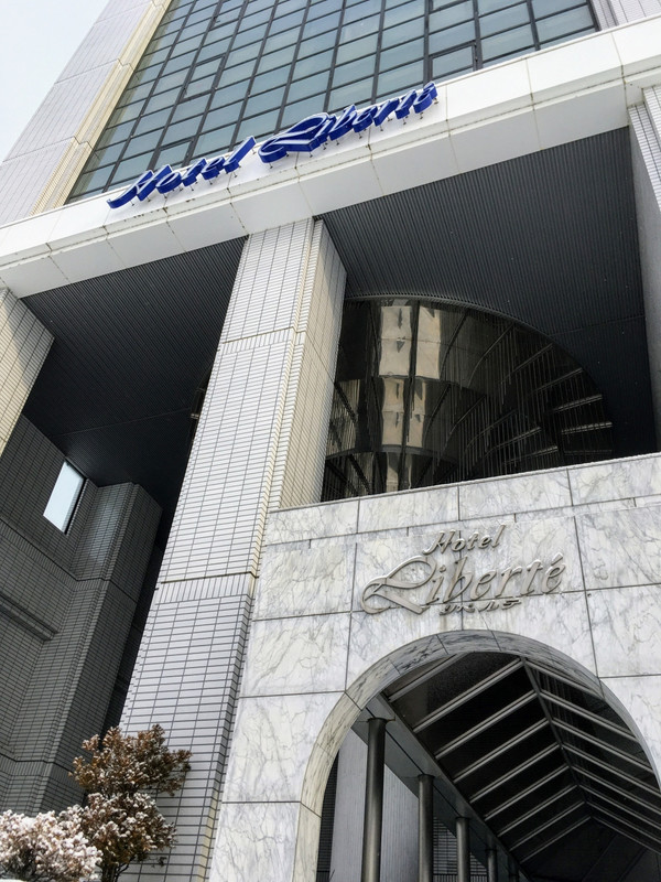 来歴ゆえ車でそのまま入れるそうです。北海道的にはいい設備