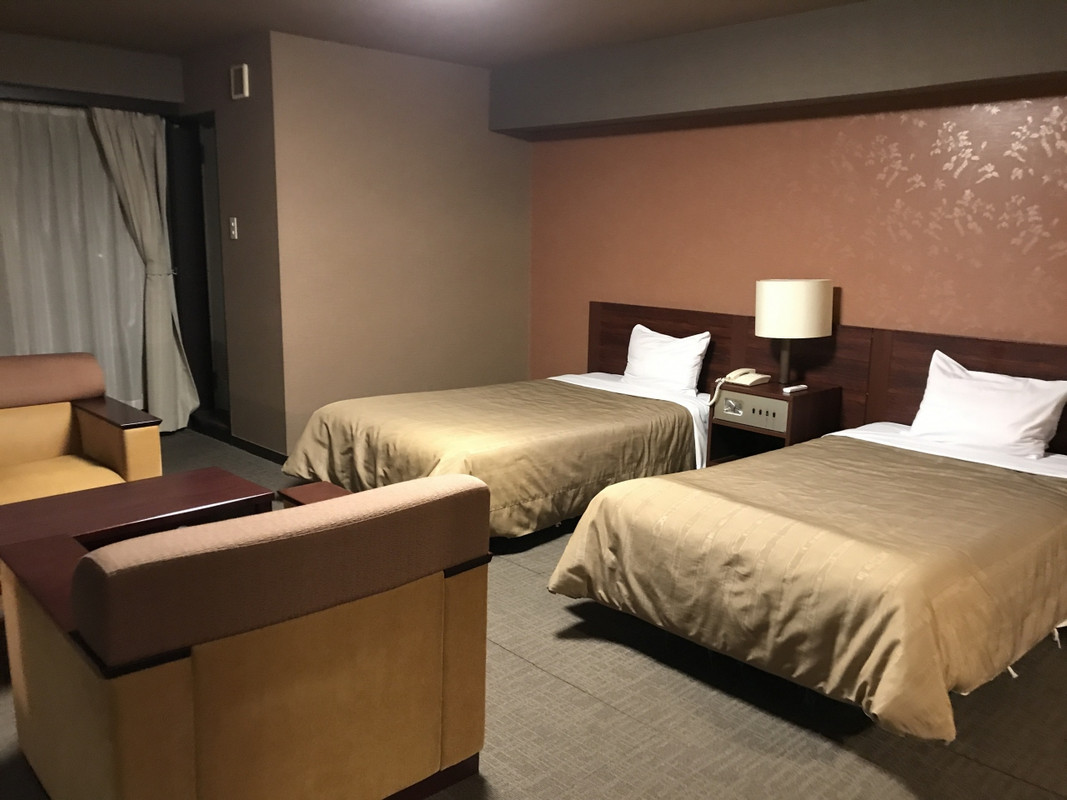 部屋は広々しています