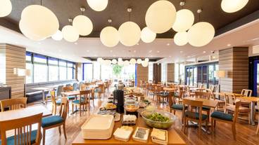 朝食スペース / 7