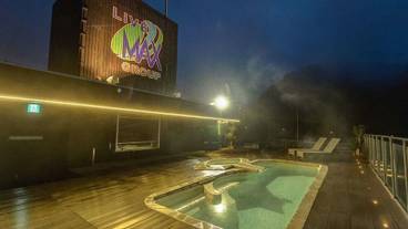 屋外スパ浴槽 / 4