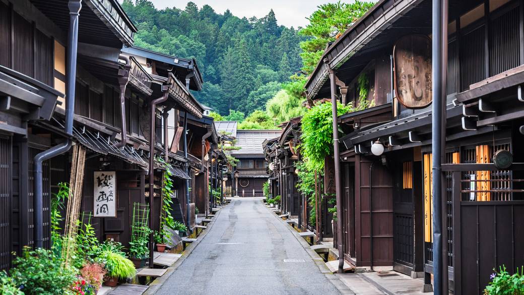 高山の古い町並み / 1