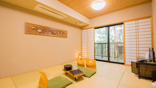 小鳥のさえずりと木々の癒し　１０畳和風客室 [和室]