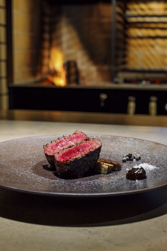 「HITO by TACUBO」和牛料理