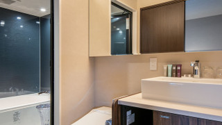 Room#403 デラックスルーム キング