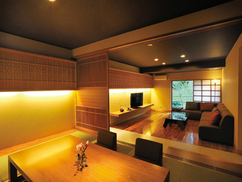 床にも、湯舟にも畳が！「大浴場・畳風呂」4236840