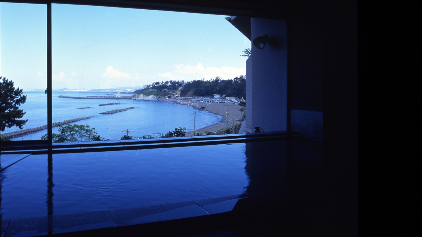 潮騒を聞きながら日本海の幸を満喫できる宿4244745