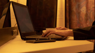 コンフォート ダブルルーム セミダブルベッド 1 台 禁煙