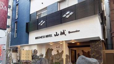 施設の正面 / 4