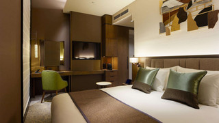 アクセシブルクイーン (喫煙可)